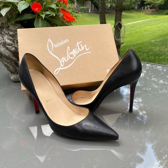 Christian Louboutin black pumps - Picture 2 of 12
